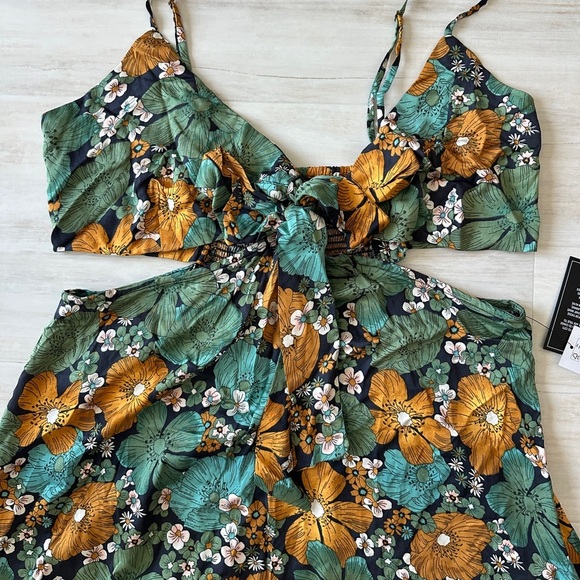 NWT Volcom Luvely Daze Dress - Picture 4 of 9